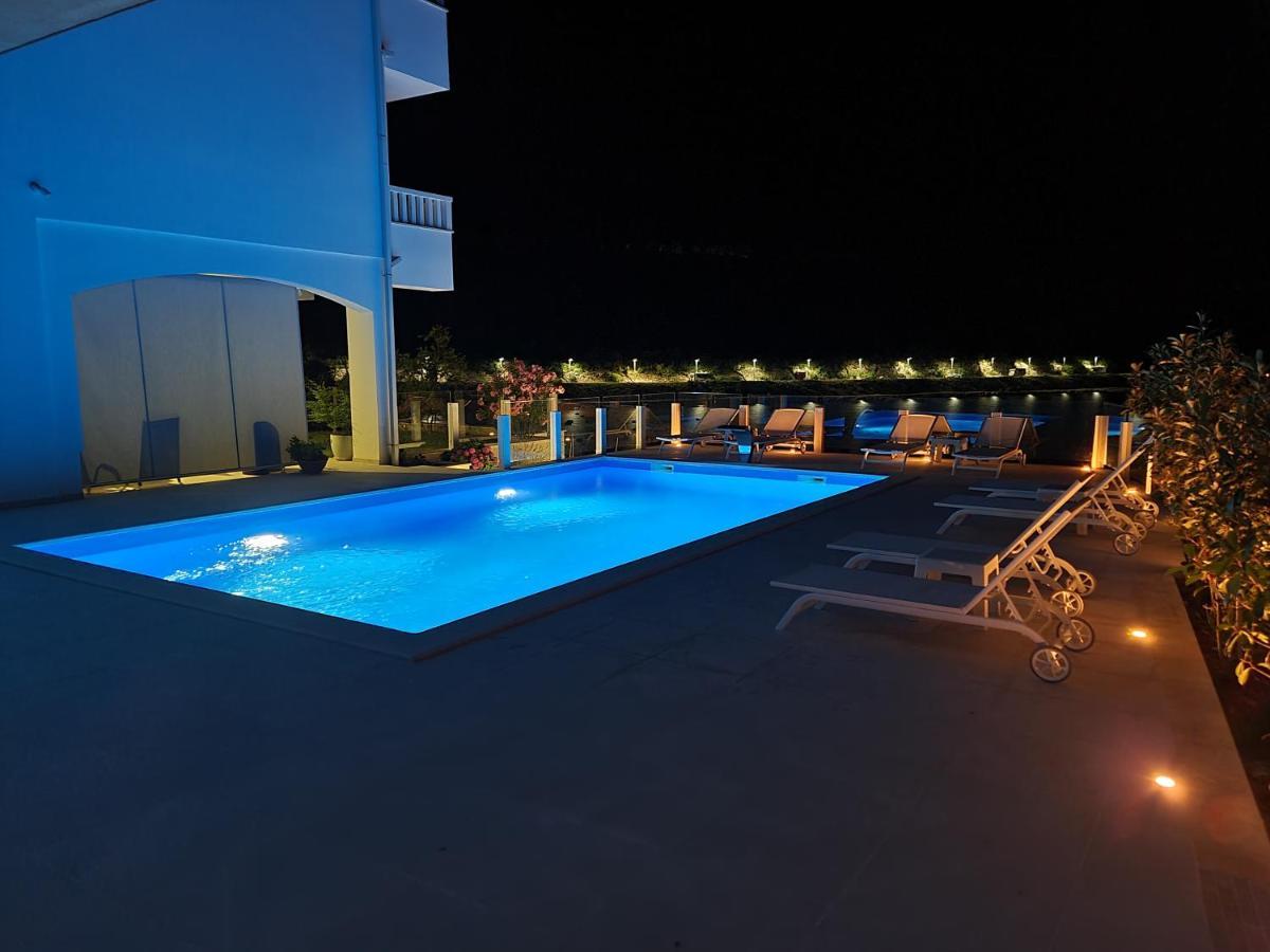 Apartmani Barka เนอุม ภายนอก รูปภาพ